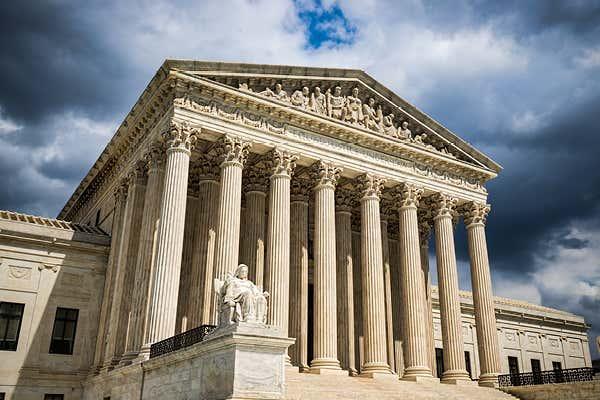 Supreme Court To Settle Longstanding Split Over Stays Pending Arbitration Appeals